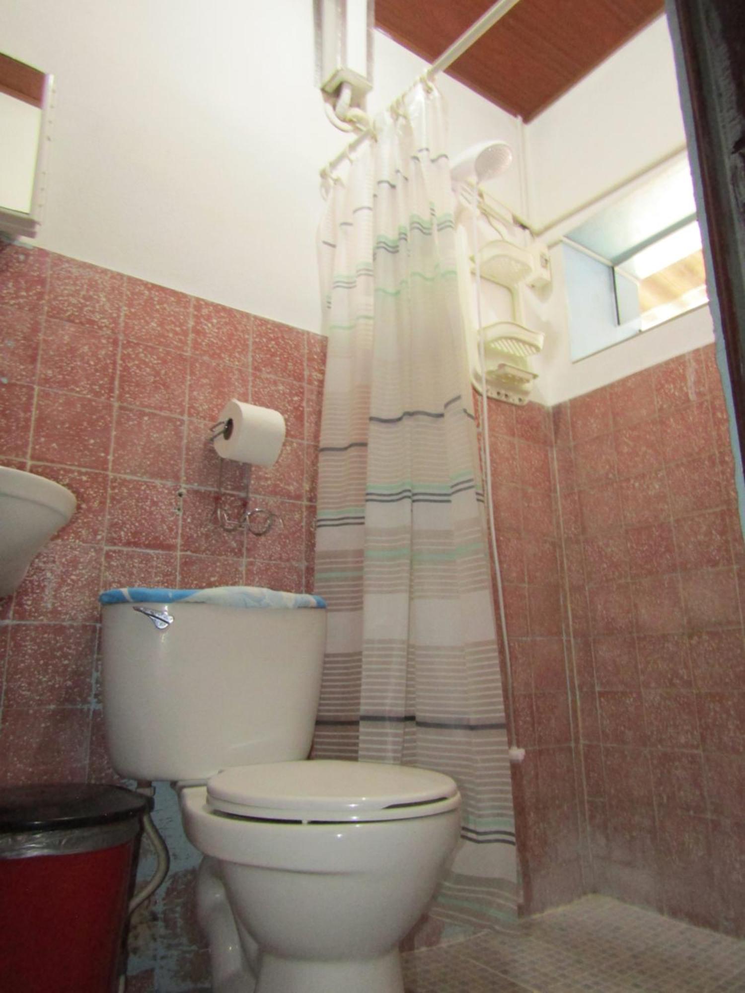 Casa Vieja Guest House Санта Ана Екстериор снимка
