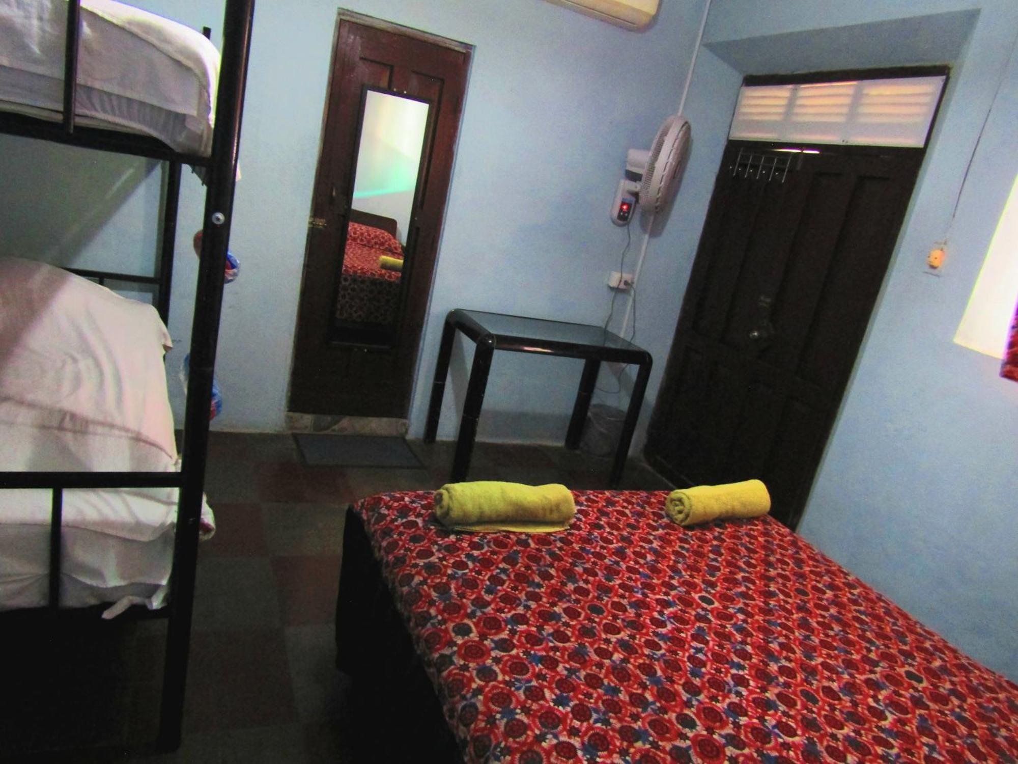 Casa Vieja Guest House Санта Ана Екстериор снимка