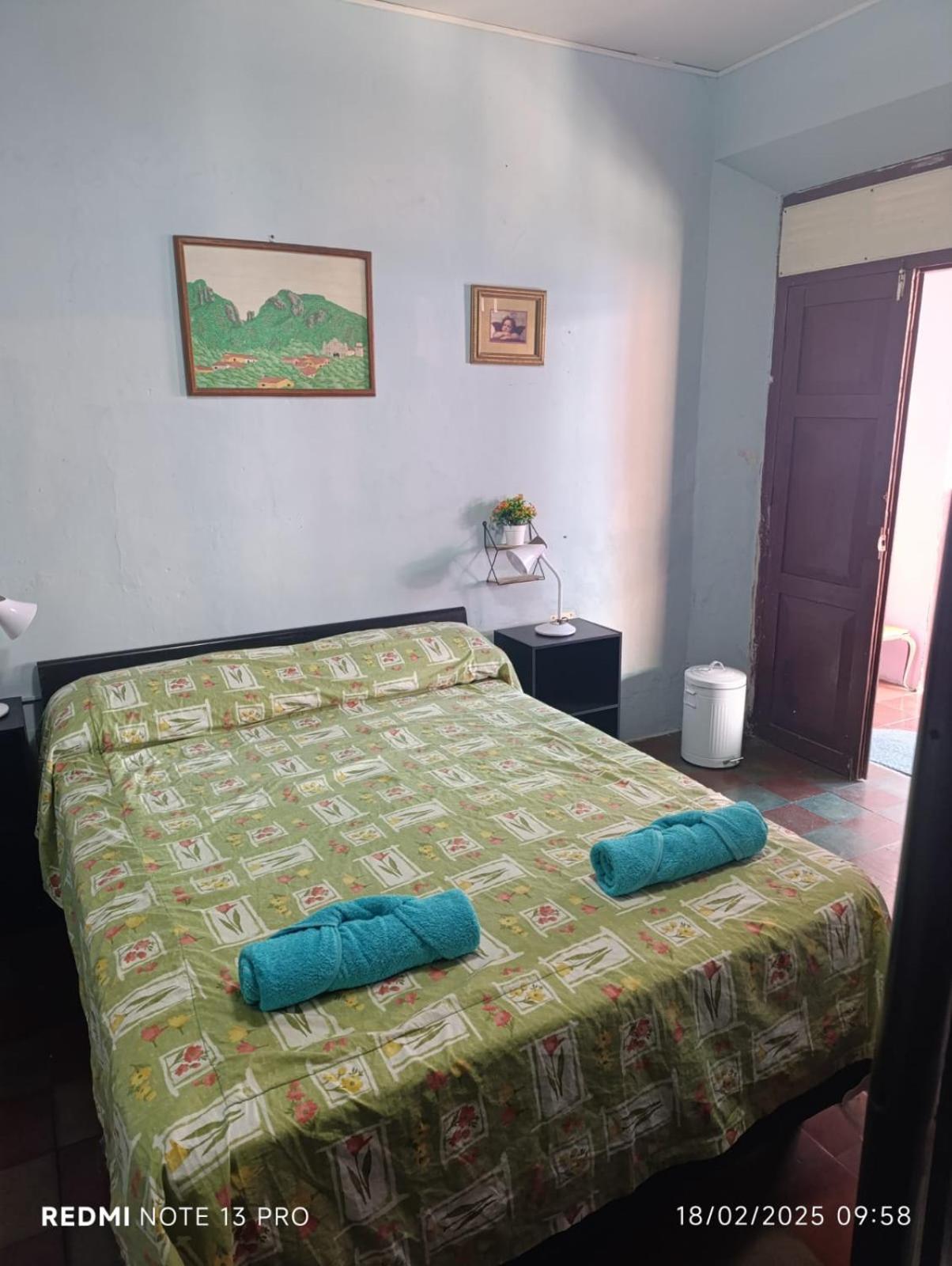 Casa Vieja Guest House Санта Ана Екстериор снимка