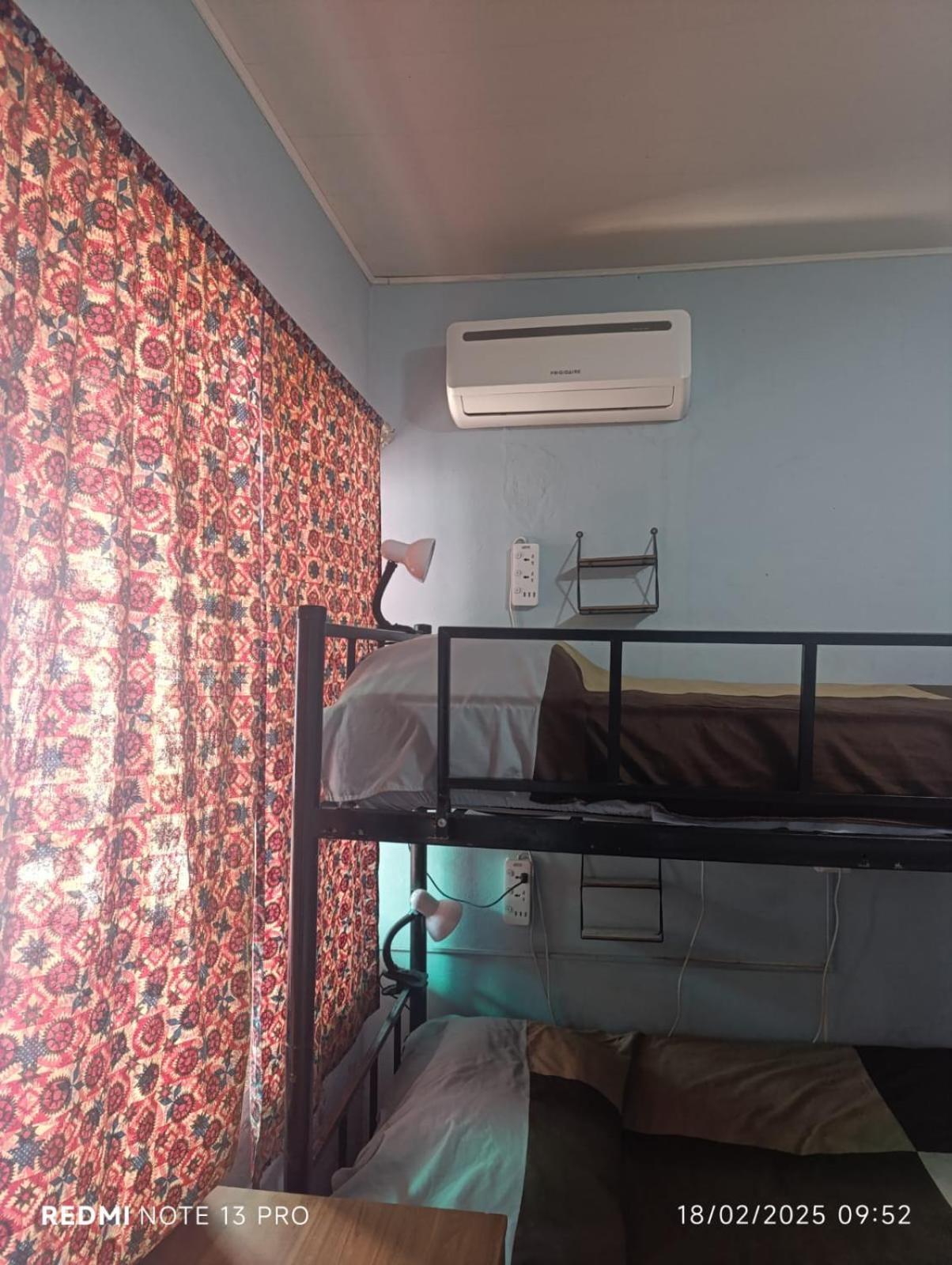 Casa Vieja Guest House Санта Ана Екстериор снимка